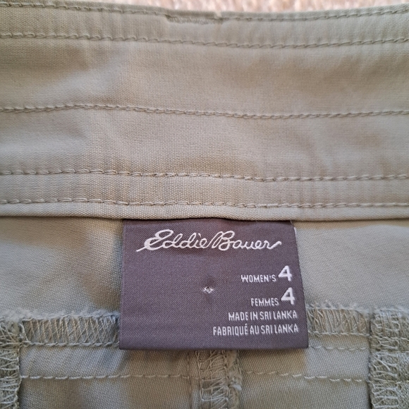 Eddie Bauer Bermuda Shorts Women's Size 4 Green Rolled Hem Neutral Shorts - Picture 7 of 11